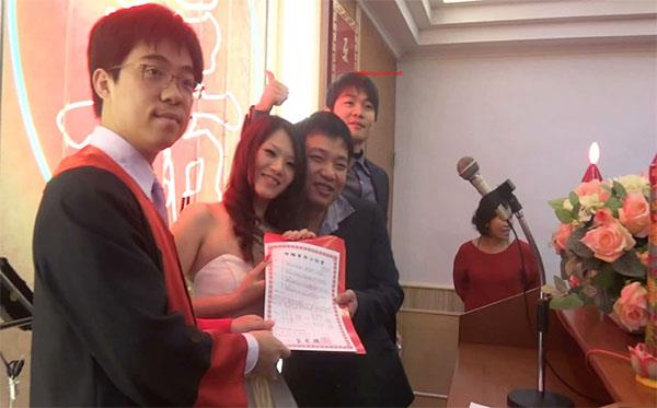 台灣新婚夫妻結婚典禮視頻和洞房啪啪啪視頻流出,新娘長相一般,貴在真實